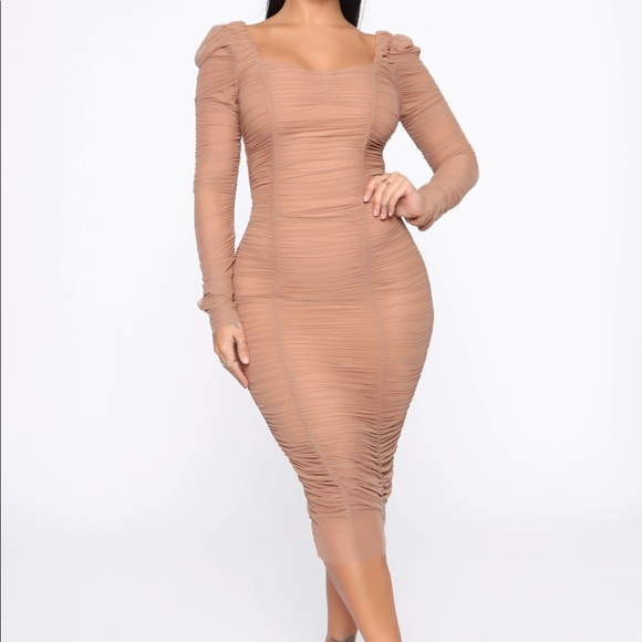 FashionNova Runched Midi Dress - Picture 1 of 3